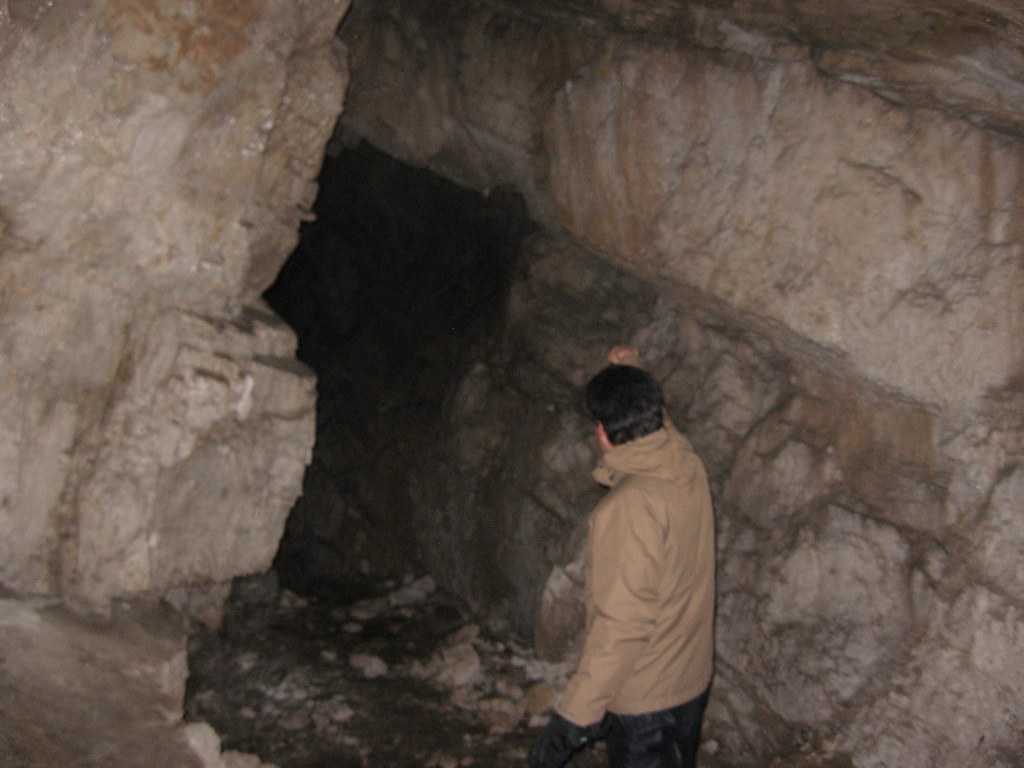 Grotta dell'orso 2 cavit 1 parte.jpg