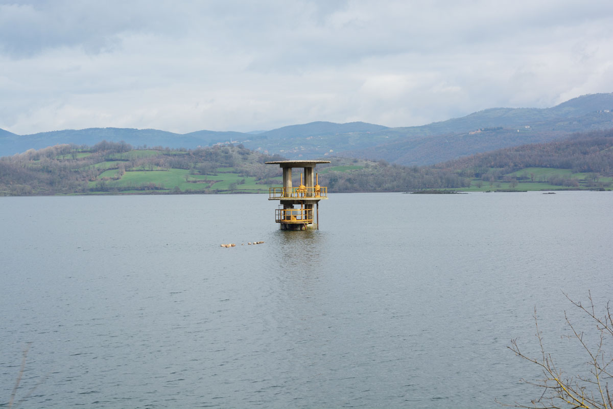 Lago di Canterno (La Torretta).jpg