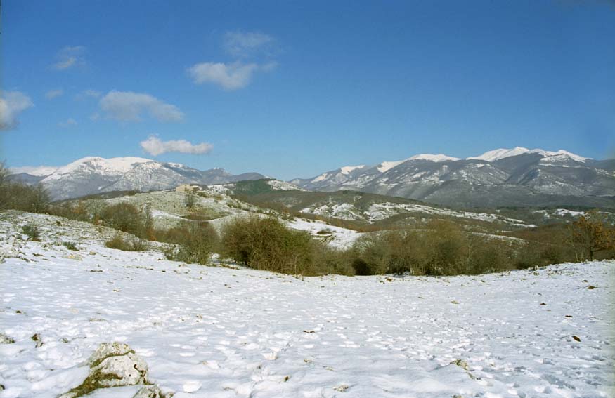 Monti Ernici da Colle S.Giacomo.jpg